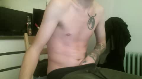 Snapshot of whiteboyslim21 chatting on March 1, 2026, 11:51 pm whiteboyslim21 online show from March 1, 2026, 11:51 pm