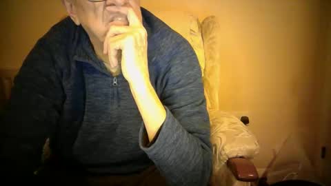 Snapshot of whitebriefs009 chatting on December 3, 2025, 4:27 pm whitebriefs009 online show from December 3, 2025, 4:27 pm