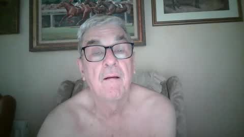 Snapshot of whitebriefs009 chatting on December 21, 2025, 9:38 am whitebriefs009 online show from December 21, 2025, 9:38 am