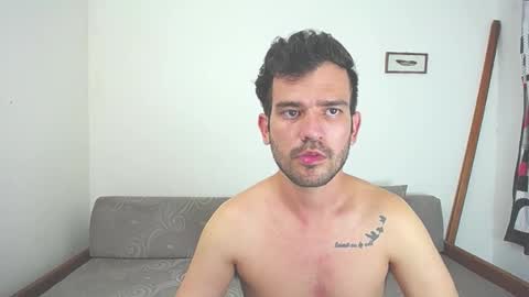 Snapshot of whitedylan9 chatting on December 14, 2024, 10:39 pm Dylan white online show from December 14, 2024, 10:39 pm