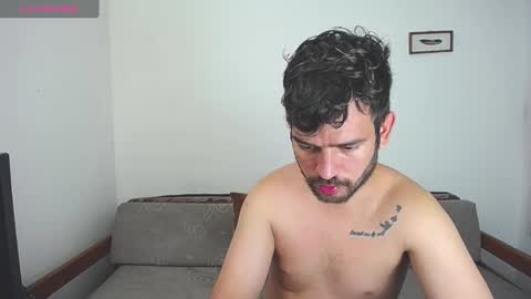 Snapshot of whitedylan9 chatting on January 19, 2025, 4:46 pm Dylan white online show from January 19, 2025, 4:46 pm