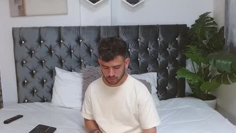 Snapshot of whitedylan9 chatting on February 3, 2025, 11:36 pm Dylan white online show from February 3, 2025, 11:36 pm