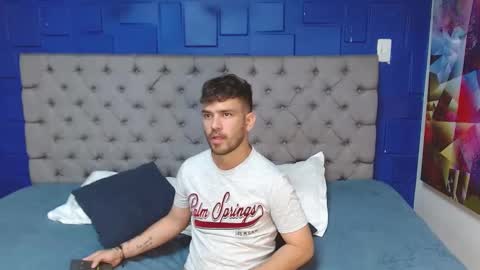 Snapshot of whitedylan9 chatting on February 5, 2025, 5:31 pm Dylan white online show from February 5, 2025, 5:31 pm