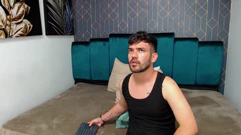 Snapshot of whitedylan9 chatting on February 11, 2025, 12:06 am Dylan white online show from February 11, 2025, 12:06 am