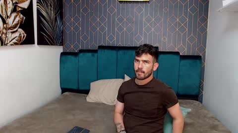 Snapshot of whitedylan9 chatting on February 11, 2025, 8:42 pm Dylan white online show from February 11, 2025, 8:42 pm