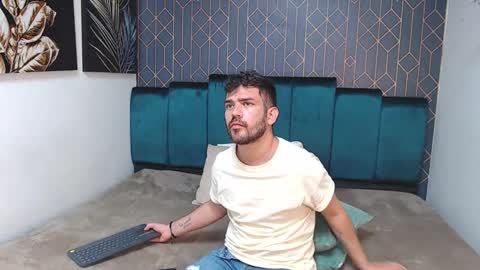 Snapshot of whitedylan9 chatting on February 12, 2025, 5:58 pm Dylan white online show from February 12, 2025, 5:58 pm