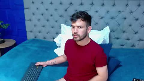 Snapshot of whitedylan9 chatting on February 14, 2025, 9:53 pm Dylan white online show from February 14, 2025, 9:53 pm