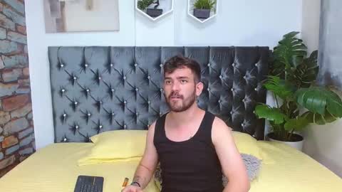 Snapshot of whitedylan9 chatting on February 15, 2025, 6:01 pm Dylan white online show from February 15, 2025, 6:01 pm