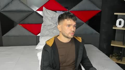 Snapshot of whitedylan9 chatting on March 3, 2025, 6:12 pm Dylan white online show from March 3, 2025, 6:12 pm