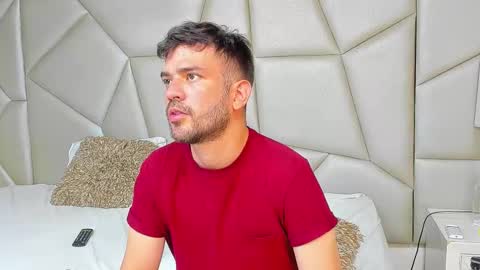 Snapshot of whitedylan9 chatting on March 8, 2025, 6:26 pm Dylan white online show from March 8, 2025, 6:26 pm