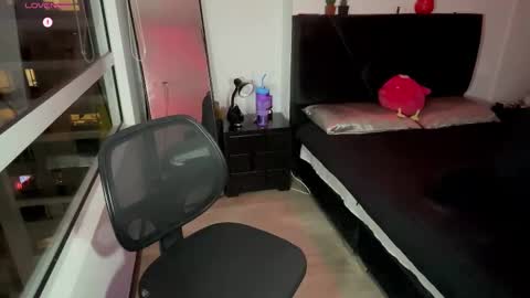 EMMA online show from February 28, 2026, 1:39 am