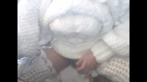 whitesweater online show from March 6, 2025, 10:09 am