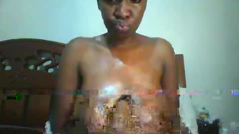 whitney_ly online show from May 19, 2026, 2:34 pm
