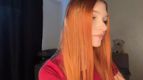 Snapshot of whitneyblaze chatting on June 25, 2026, 7:13 am Alaska 3 online show from June 25, 2026, 7:13 am