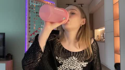 Alisa online show from February 6, 2025, 9:32 am