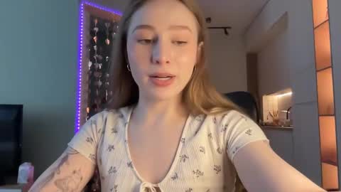 Alisa online show from March 4, 2025, 9:51 am