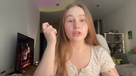 Alisa online show from February 15, 2026, 7:38 am