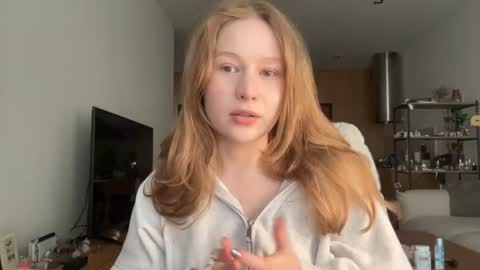 Snapshot of whoisalisa chatting on June 9, 2026, 7:53 am Alisa online show from June 9, 2026, 7:53 am