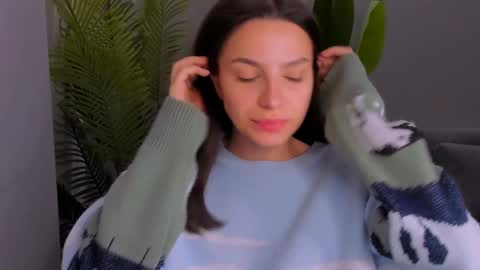 whoislulu online show from December 21, 2024, 9:58 pm