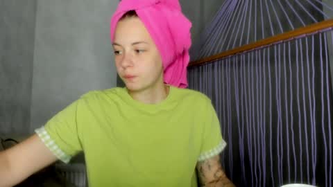 Veronica online show from May 17, 2026, 6:48 pm