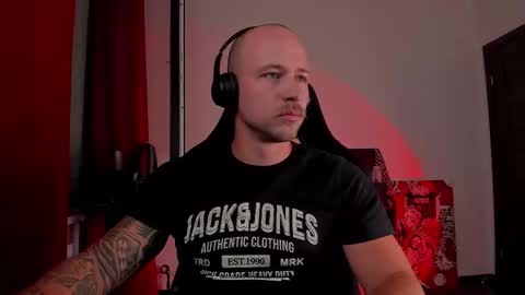 VI online show from September 15, 2025, 6:41 pm