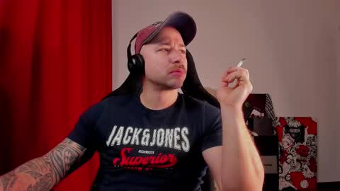 VI online show from December 21, 2025, 6:04 pm