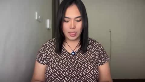 Minna online show from May 17, 2026, 5:42 pm