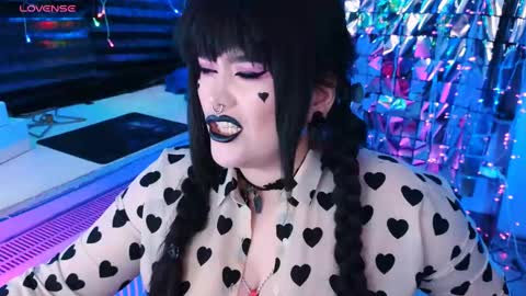 Laura  online show from February 23, 2025, 10:31 pm