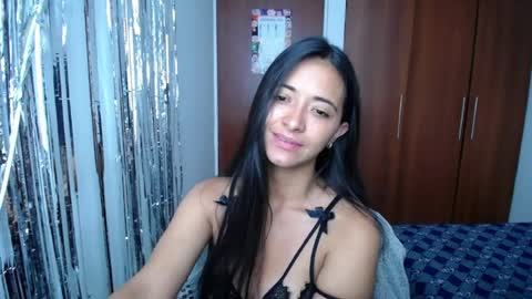 Snapshot of wifhot chatting on June 8, 2026, 9:20 am Ilauren online show from June 8, 2026, 9:20 am