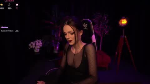 Snapshot of wild_alice_me chatting on June 10, 2026, 3:55 pm Alice online show from June 10, 2026, 3:55 pm
