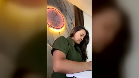 wild_aura online show from March 28, 2026, 6:18 pm