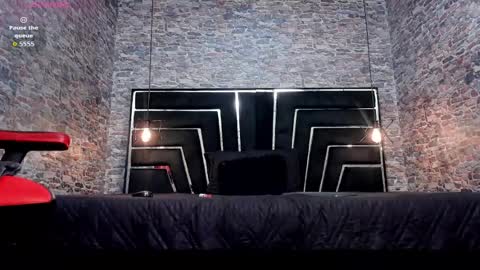 wild_firee_ online show from April 28, 2026, 8:14 pm