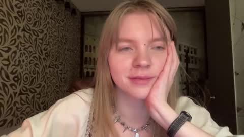 Snapshot of wild_secret chatting on March 26, 2026, 6:35 pm wild_secret online show from March 26, 2026, 6:35 pm