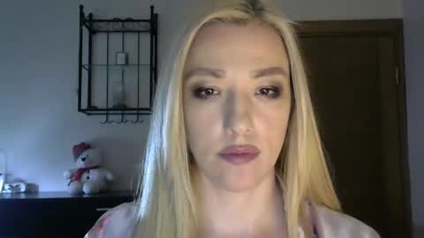 Snapshot of wild_silk_desire chatting on January 30, 2025, 11:11 am Alina online show from January 30, 2025, 11:11 am