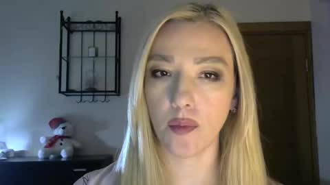 Snapshot of wild_silk_desire chatting on February 16, 2025, 11:59 am Alina online show from February 16, 2025, 11:59 am