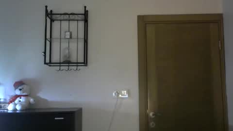 Snapshot of wild_silk_desire chatting on February 27, 2025, 2:32 pm Alina online show from February 27, 2025, 2:32 pm