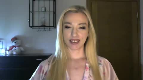 Snapshot of wild_silk_desire chatting on March 2, 2025, 11:29 am Alina online show from March 2, 2025, 11:29 am