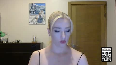 Snapshot of wild_silk_desire chatting on September 21, 2025, 12:51 pm Alina online show from September 21, 2025, 12:51 pm