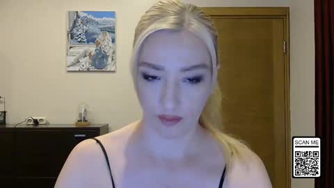 Snapshot of wild_silk_desire chatting on September 27, 2025, 1:05 pm Alina online show from September 27, 2025, 1:05 pm