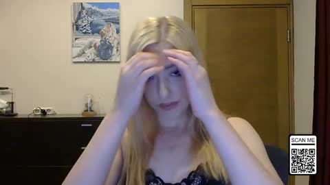 Snapshot of wild_silk_desire chatting on September 28, 2025, 12:54 pm Alina online show from September 28, 2025, 12:54 pm