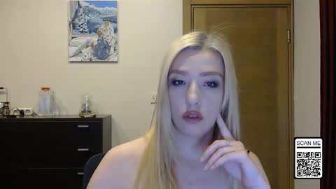 Snapshot of wild_silk_desire chatting on October 13, 2025, 1:33 pm Alina online show from October 13, 2025, 1:33 pm