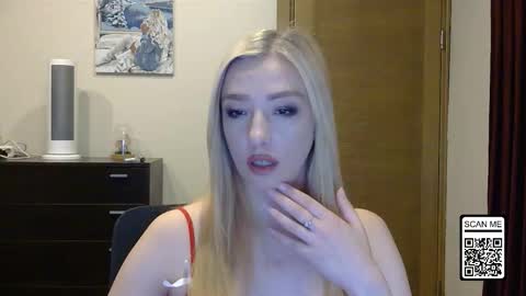 Snapshot of wild_silk_desire chatting on October 24, 2025, 2:13 pm Alina online show from October 24, 2025, 2:13 pm