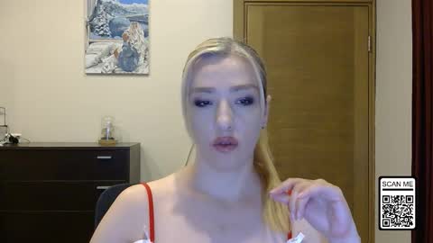 Snapshot of wild_silk_desire chatting on October 26, 2025, 2:34 pm Alina online show from October 26, 2025, 2:34 pm