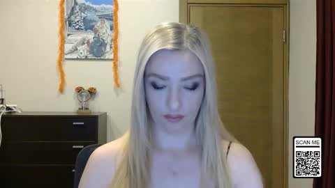 Snapshot of wild_silk_desire chatting on November 3, 2025, 3:02 pm Alina online show from November 3, 2025, 3:02 pm