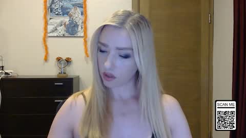 Snapshot of wild_silk_desire chatting on November 4, 2025, 2:49 pm Alina online show from November 4, 2025, 2:49 pm