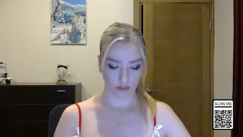 Snapshot of wild_silk_desire chatting on November 11, 2025, 3:23 pm Alina online show from November 11, 2025, 3:23 pm