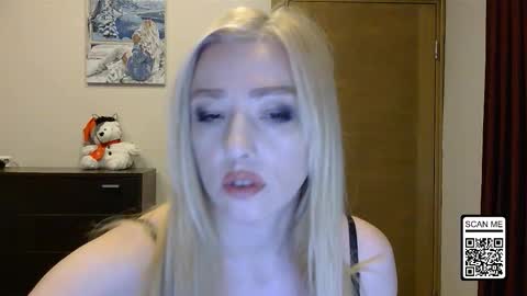 Snapshot of wild_silk_desire chatting on November 21, 2025, 2:16 pm Alina online show from November 21, 2025, 2:16 pm