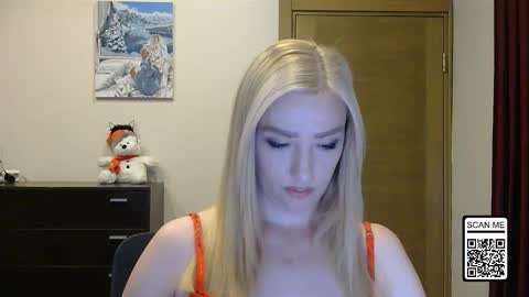 Snapshot of wild_silk_desire chatting on November 22, 2025, 2:49 pm Alina online show from November 22, 2025, 2:49 pm