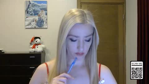 Snapshot of wild_silk_desire chatting on November 28, 2025, 2:31 pm Alina online show from November 28, 2025, 2:31 pm