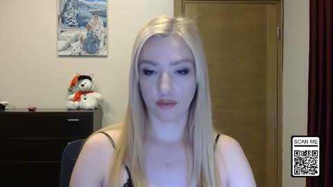 Snapshot of wild_silk_desire chatting on November 29, 2025, 2:42 pm Alina online show from November 29, 2025, 2:42 pm